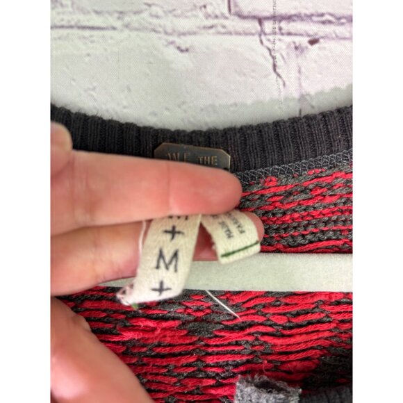 We The Free Womens Cabin In The Woods Thermal Shirt Nordic Lace Gray/Red - Picture 5 of 9